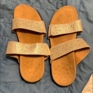 Vionic slip on sandals